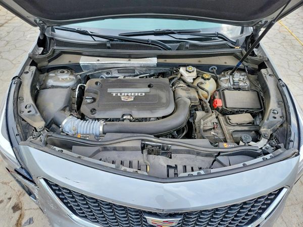 2023 CADILLAC XT4 Sport