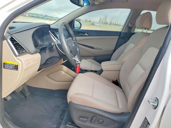 2017 HYUNDAI TUCSON