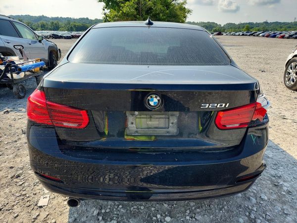 2018 BMW 320