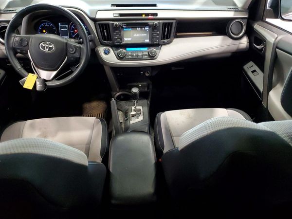 2017 TOYOTA RAV4 XLE