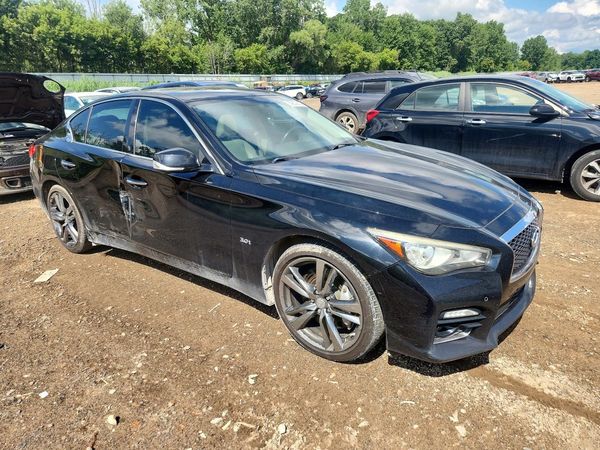 2016 INFINITI Q50