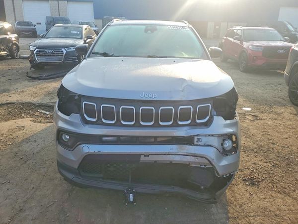 2022 JEEP COMPASS LATITUDE 4X4