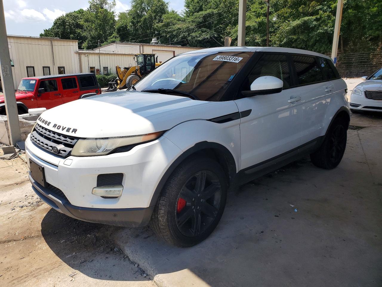2015 LAND ROVER RANGEROVER Pure Plus — Front 3/4