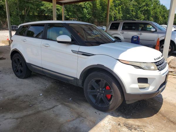 2015 LAND ROVER RANGEROVER Pure Plus — Passenger 3/4