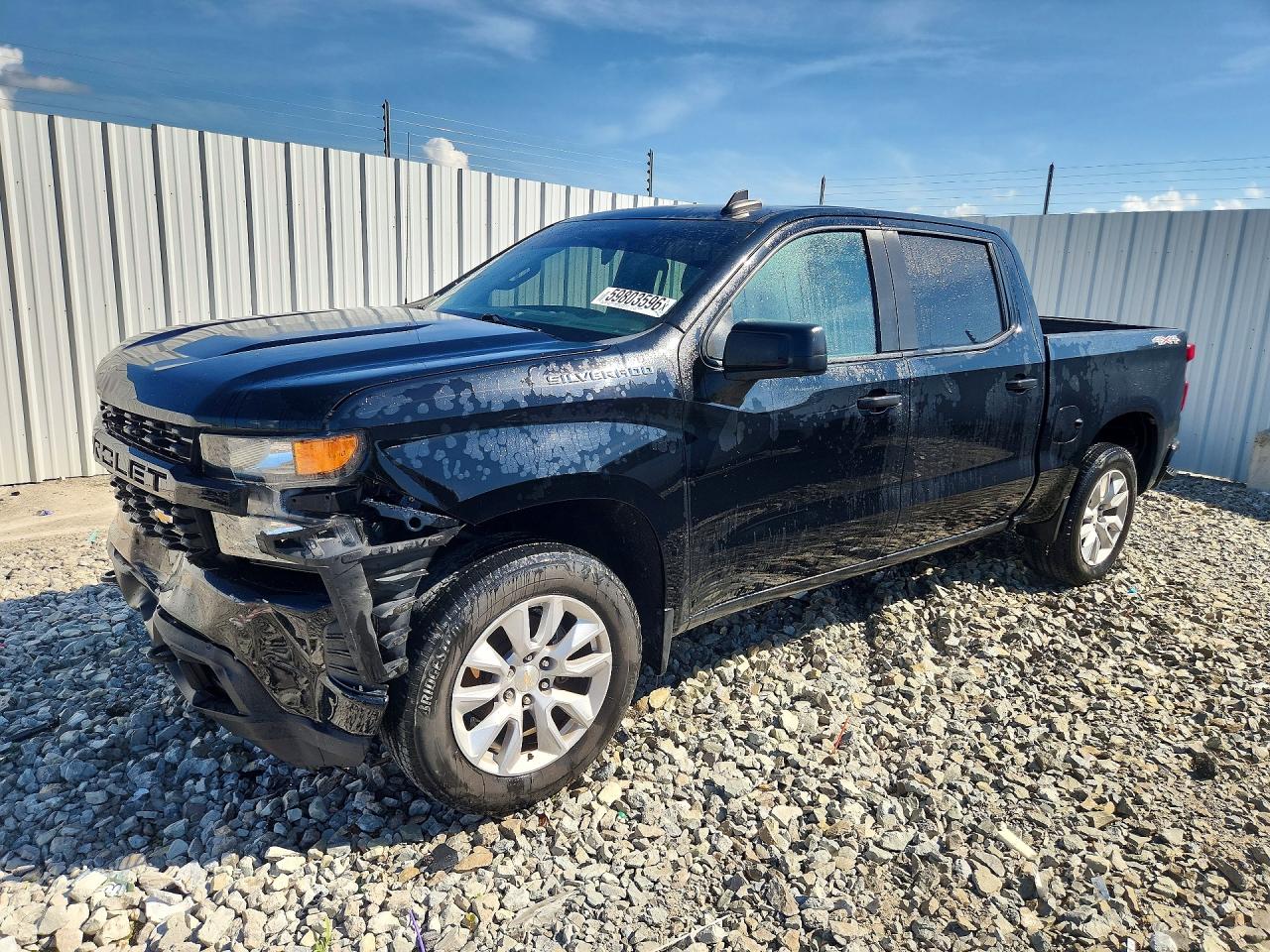 2021 CHEVROLET SILVERADO Custom — Front 3/4