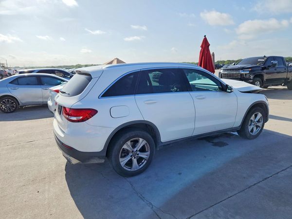 2018 MERCEDES-BENZ GLC GLC300