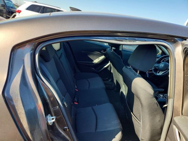2014 MAZDA 3 Touring/GS