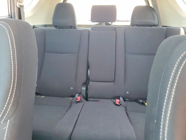 2015 TOYOTA RAV4 XLE (M Grade)