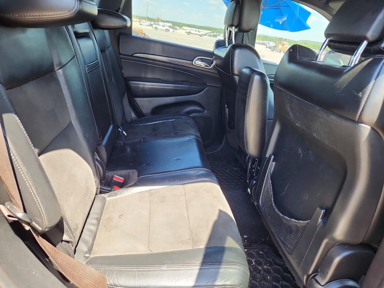 2020 JEEP GRAND CHEROKEE LAREDO 4X2