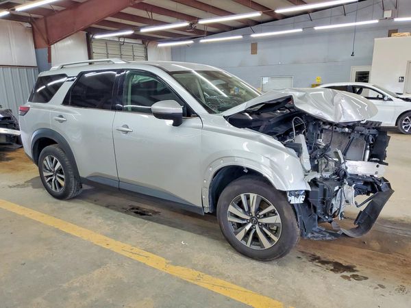 2025 NISSAN PATHFINDER SL — Passenger 3/4