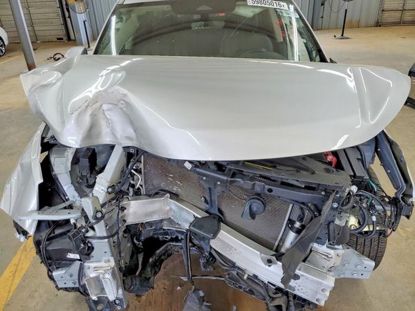 2025 NISSAN PATHFINDER SL — Engine bay