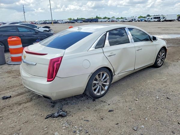 2013 CADILLAC XTS Premium