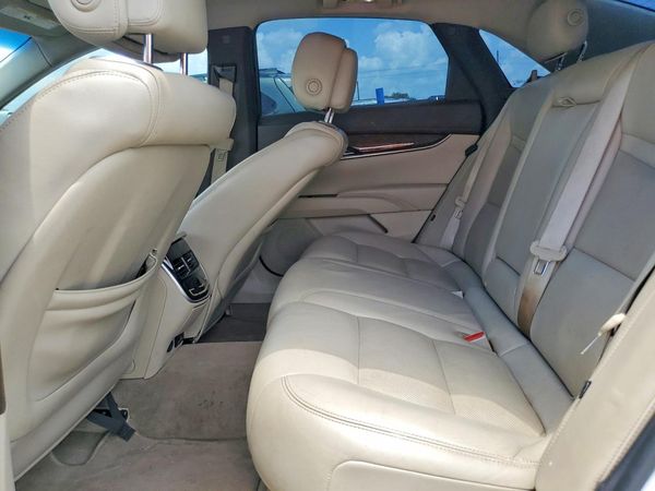 2013 CADILLAC XTS Premium