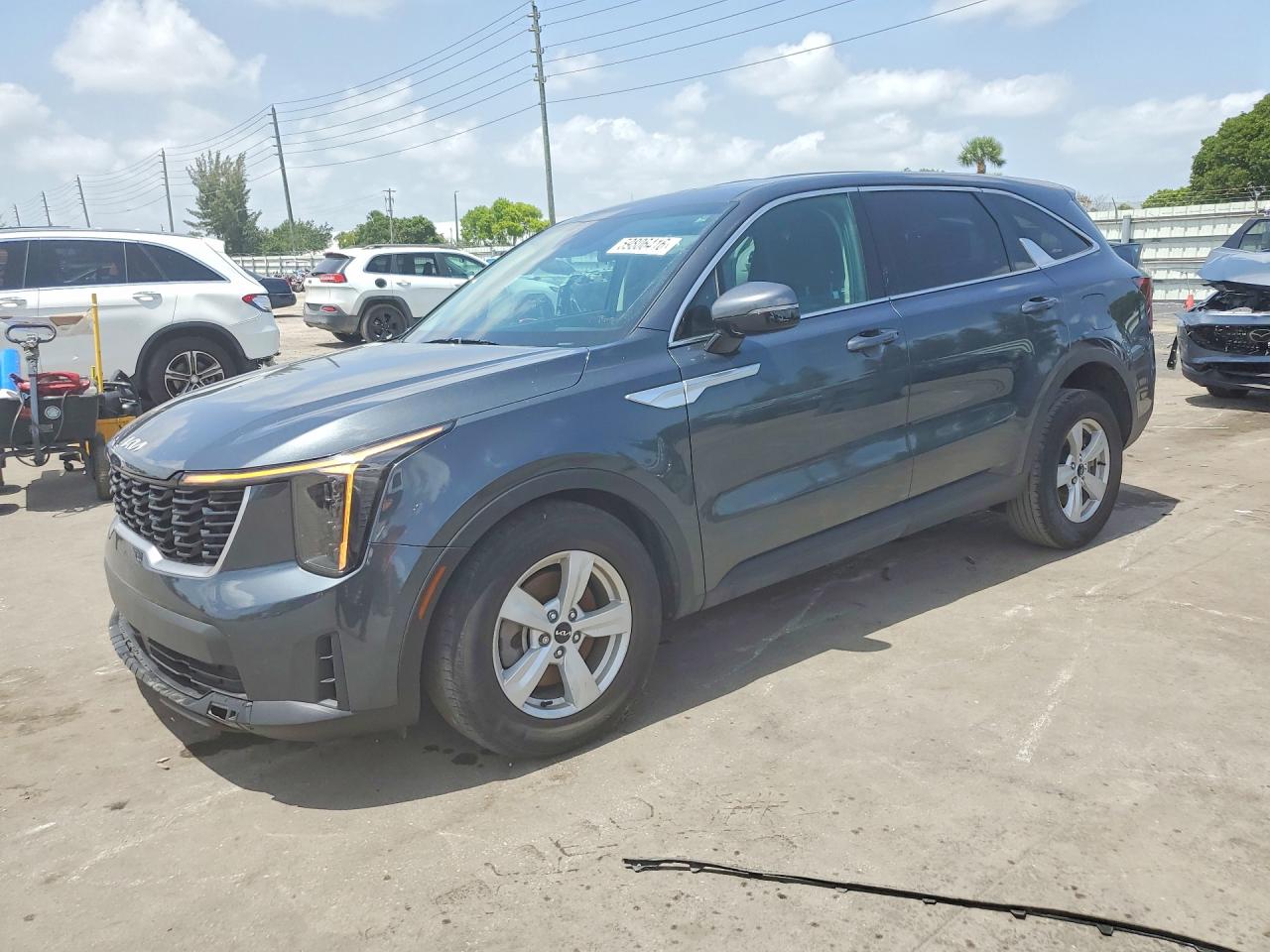 2024 KIA SORENTO LX