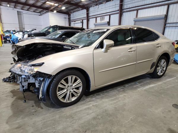 2015 LEXUS ES