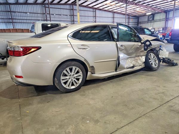 2015 LEXUS ES