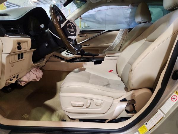 2015 LEXUS ES
