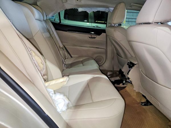 2015 LEXUS ES