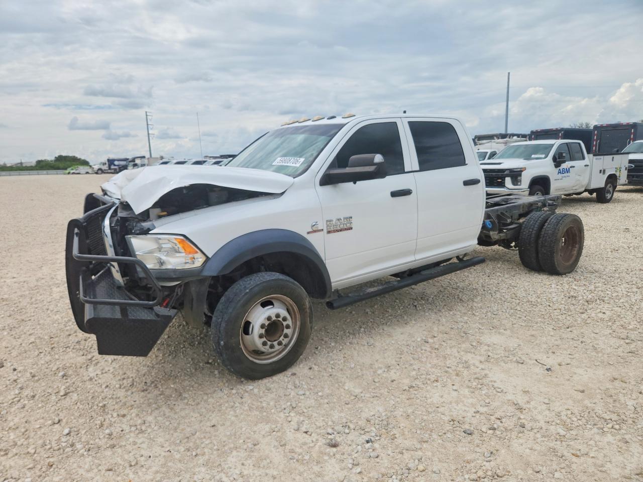 2018 RAM 5500 CREW CAB CHASSIS
