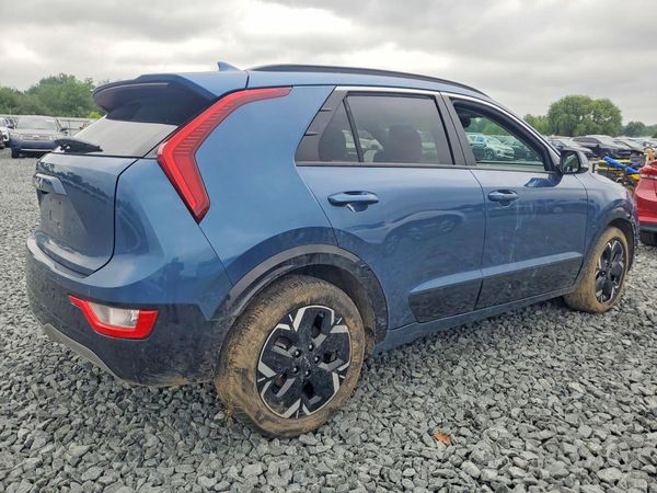 2023 KIA NIRO