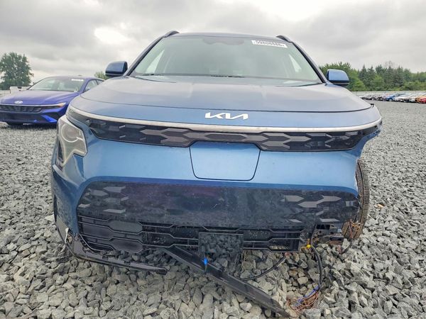 2023 KIA NIRO