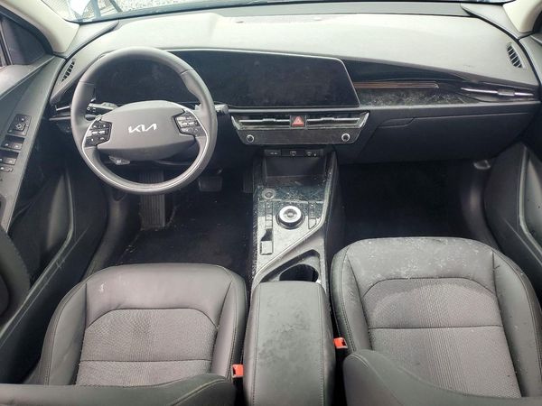 2023 KIA NIRO
