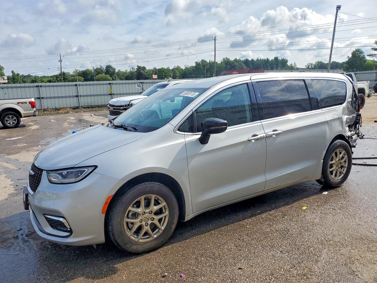 2024 CHRYSLER PACIFICA Touring L