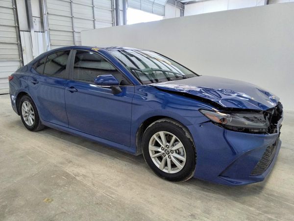 2025 TOYOTA CAMRY — Passenger 3/4