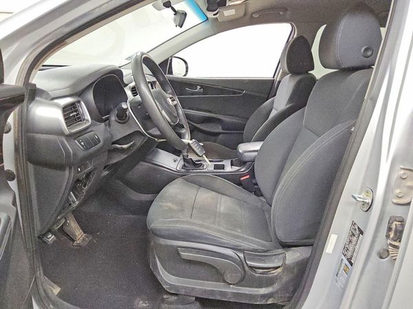 2019 KIA SORENTO L, LX, S