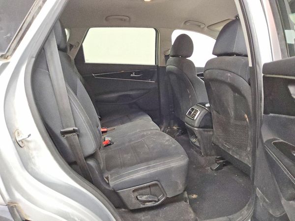 2019 KIA SORENTO L, LX, S