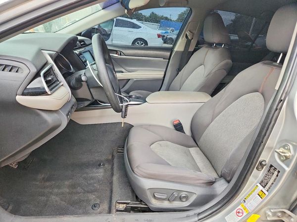 2018 TOYOTA CAMRY