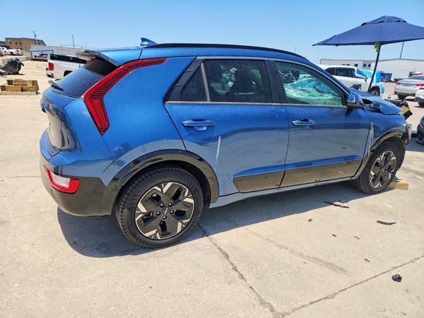 2023 KIA NIRO Wind