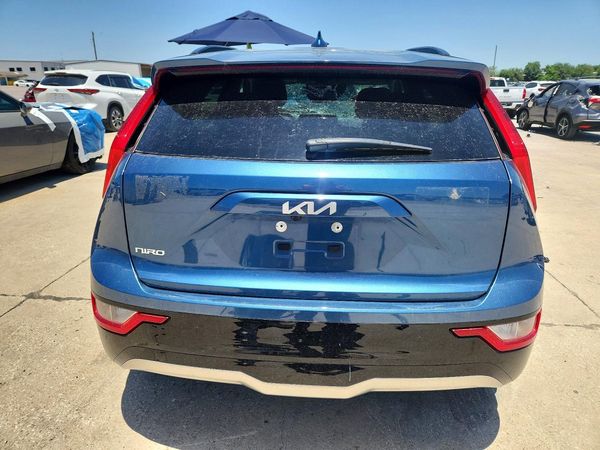 2023 KIA NIRO Wind