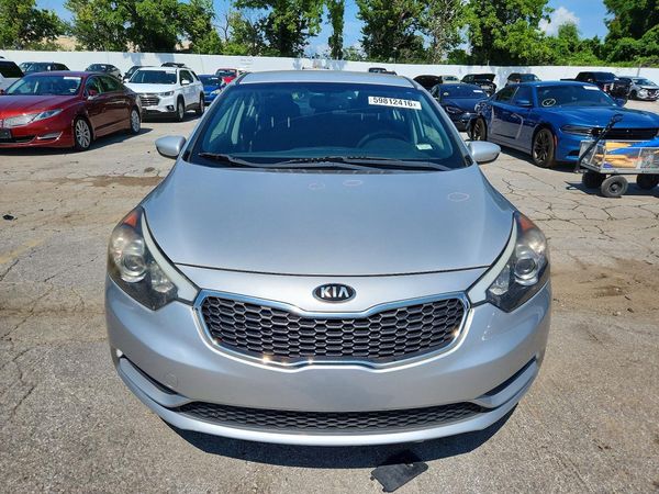 2016 KIA FORTE GL (Middle-Low Grade)