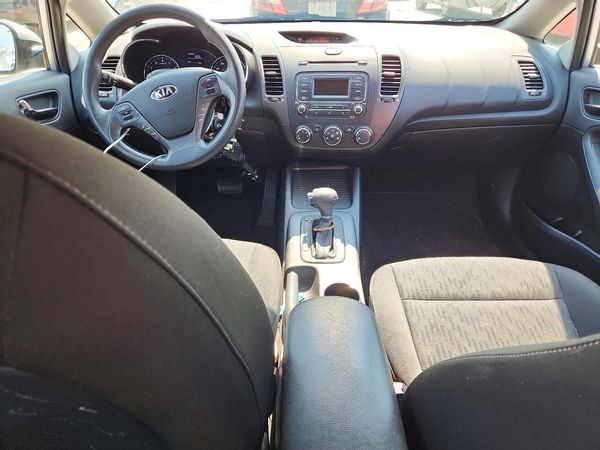 2016 KIA FORTE GL (Middle-Low Grade)