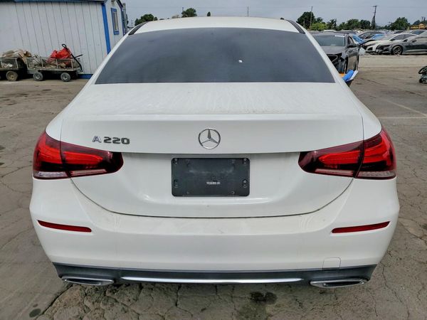 2019 MERCEDES-BENZ A A220