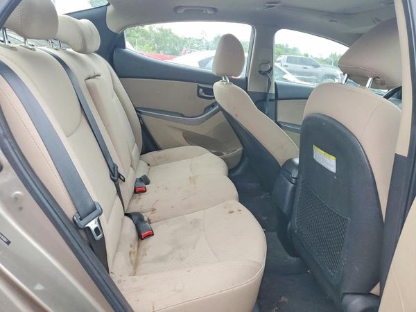 2016 HYUNDAI ELANTRA