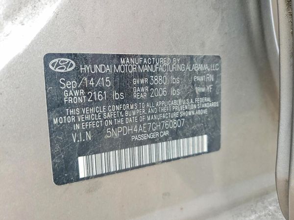 2016 HYUNDAI ELANTRA