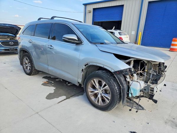 2015 TOYOTA HIGHLANDER