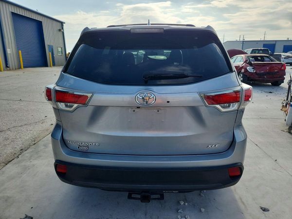 2015 TOYOTA HIGHLANDER