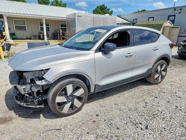 2023 VOLVO C40 Plus Dark