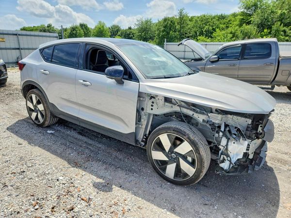 2023 VOLVO C40 Plus Dark