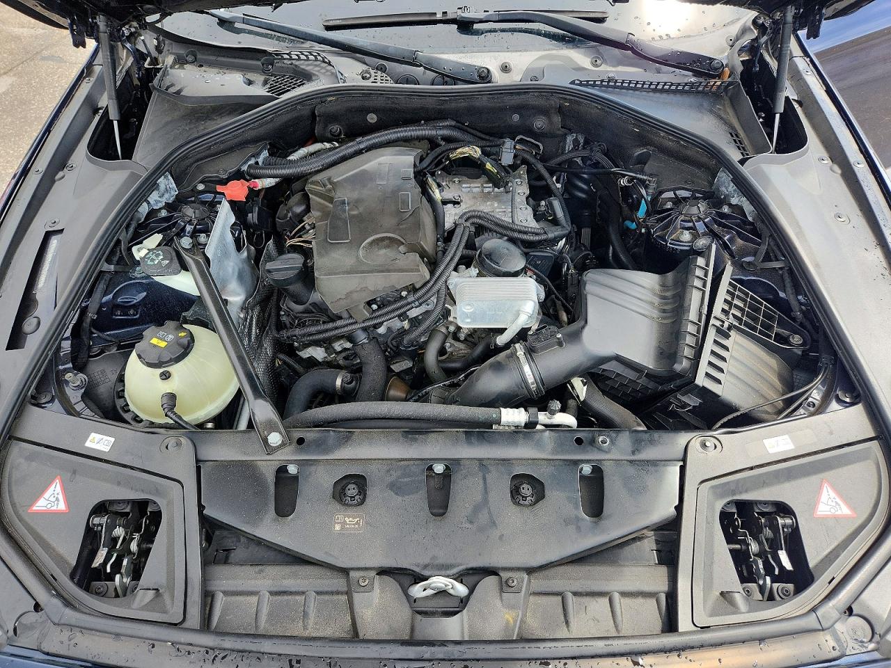 2016 BMW 528