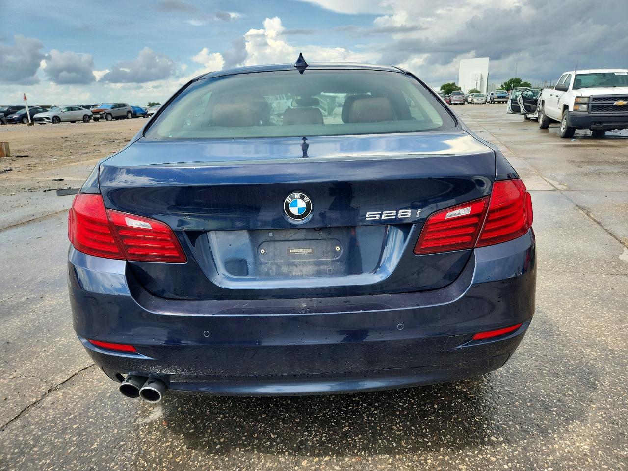 2016 BMW 528
