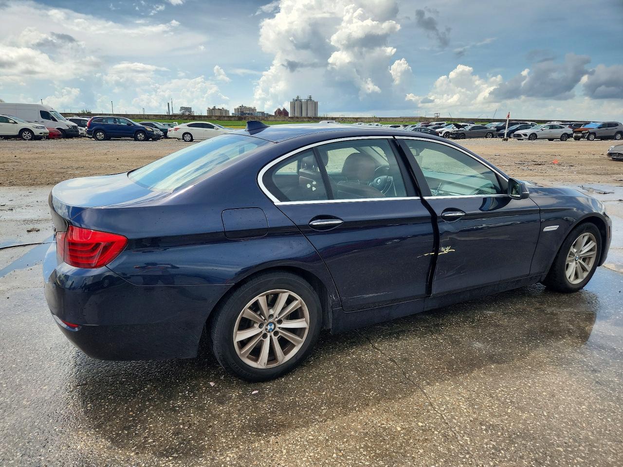 2016 BMW 528