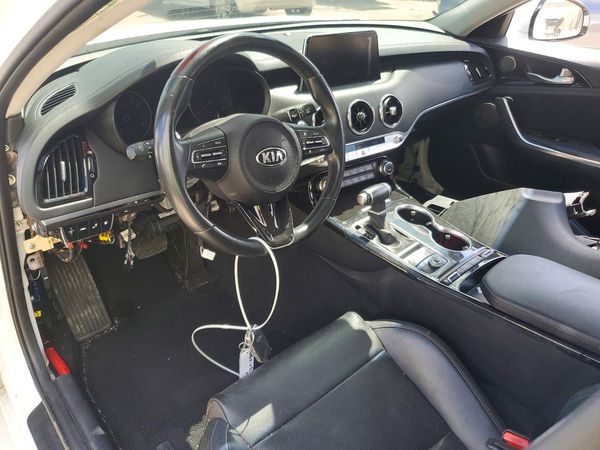 2019 KIA STINGER