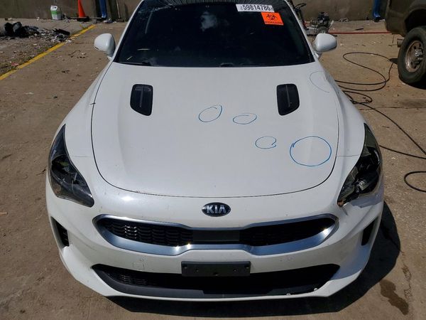 2019 KIA STINGER