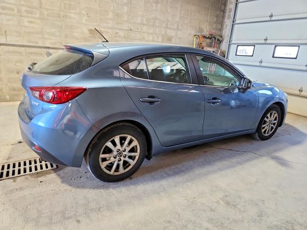 2014 MAZDA 3 Touring/GS
