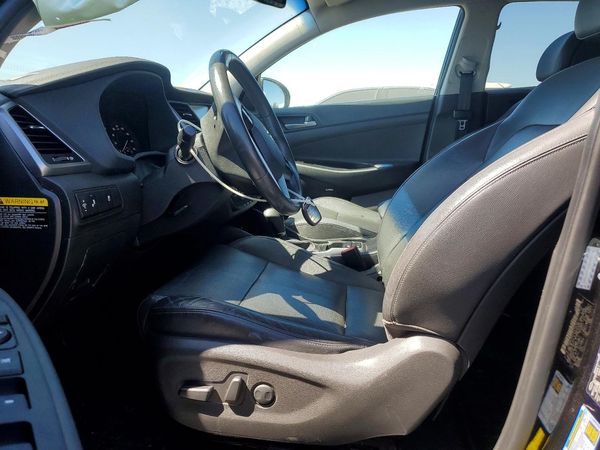 2017 HYUNDAI TUCSON