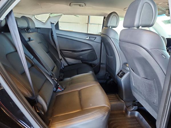 2017 HYUNDAI TUCSON